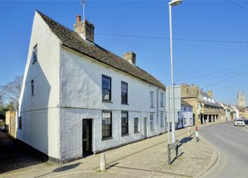 End terrace house For Sale in St. Neots