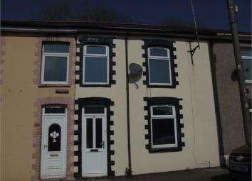 Terraced house To Rent in Porth