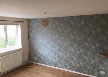 End terrace house To Rent in Cheltenham