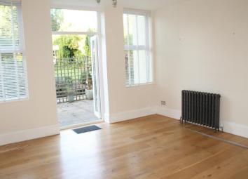 Flat For Sale in South Croydon