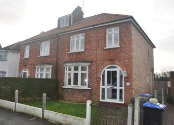 Semi-detached house To Rent in Egham