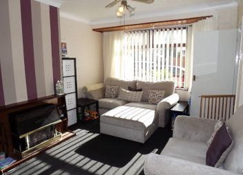 Semi-detached house To Rent in Warrington