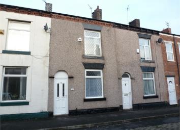 Terraced house To Rent in Bury