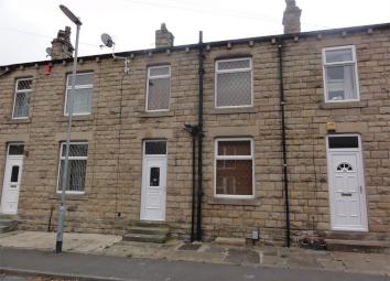 Terraced house To Rent in Mirfield