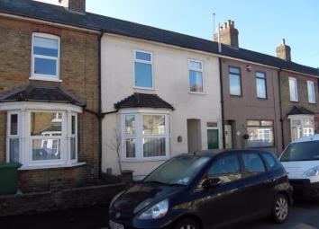 Terraced house To Rent in Waltham Cross