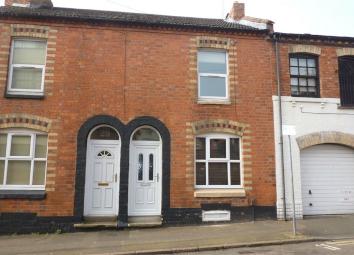 Terraced house To Rent in Northampton