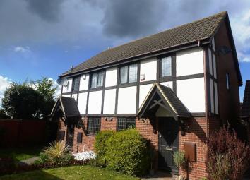 Semi-detached house To Rent in Cambridge