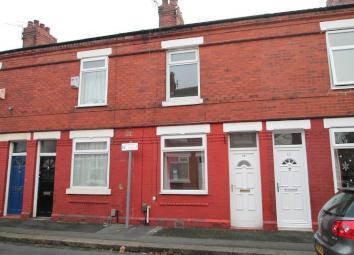 Terraced house To Rent in Sale