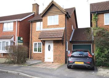 Link-detached house To Rent in Swindon