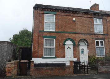 End terrace house To Rent in Nottingham