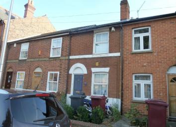 Terraced house To Rent in Reading
