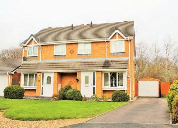 Semi-detached house To Rent in 