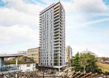 Flat For Sale in Woking