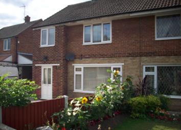Semi-detached house To Rent in Knottingley