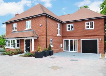 Detached house To Rent in Walton-on-Thames