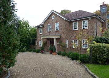 Detached house For Sale in Orpington