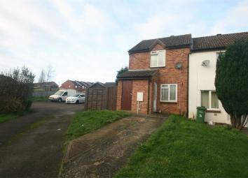 End terrace house To Rent in Dursley