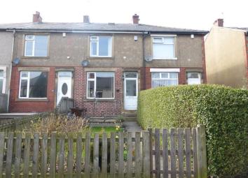 Town house To Rent in Bradford