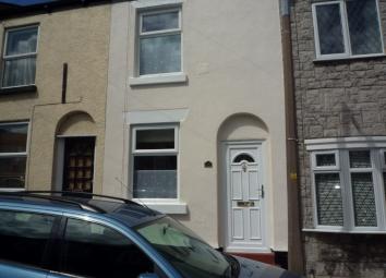 Terraced house To Rent in Macclesfield