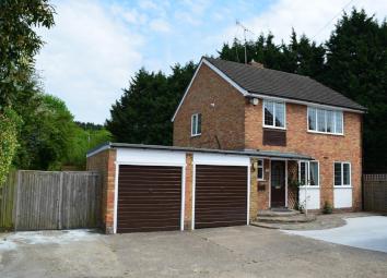 Detached house To Rent in Gerrards Cross