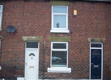 Terraced house To Rent in Wakefield