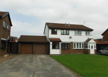Semi-detached house To Rent in Bootle