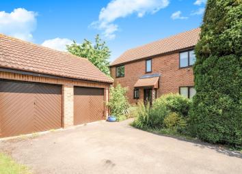 Detached house To Rent in Oxford