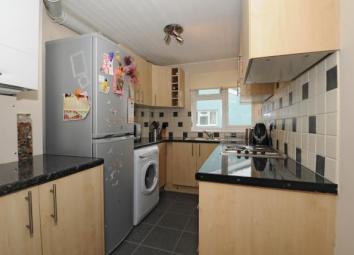 Flat To Rent in Sunbury-on-Thames