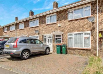 Terraced house To Rent in Crawley