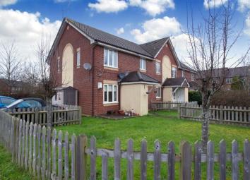 Maisonette For Sale in Crawley