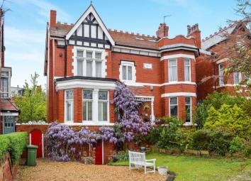 Detached house For Sale in Southport