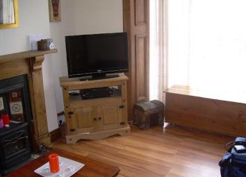 Terraced house To Rent in Swansea