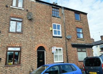 Town house To Rent in Macclesfield