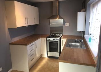 Semi-detached house To Rent in Swansea