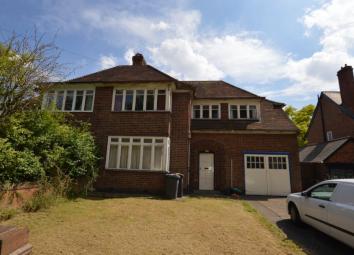 Semi-detached house To Rent in Leicester