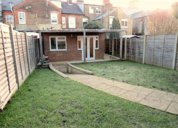 Flat To Rent in Watford