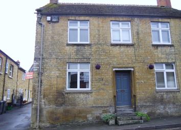 Flat To Rent in Crewkerne