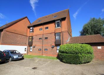 Studio To Rent in Woking