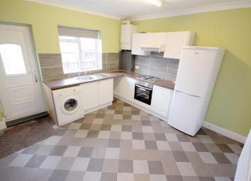 End terrace house To Rent in Sheffield