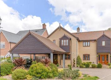 Semi-detached house For Sale in Royston