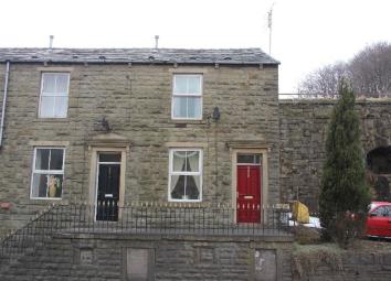 Terraced house To Rent in Rochdale