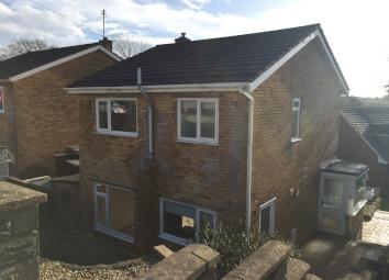 Detached house To Rent in Llanelli