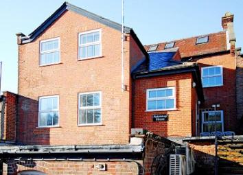 Flat To Rent in Chesham
