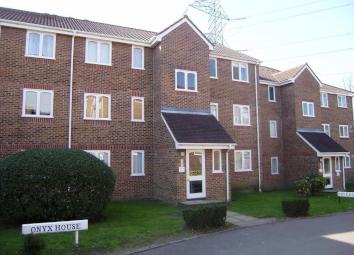 Flat To Rent in Worcester Park