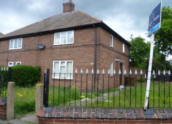 Semi-detached house To Rent in Castleford