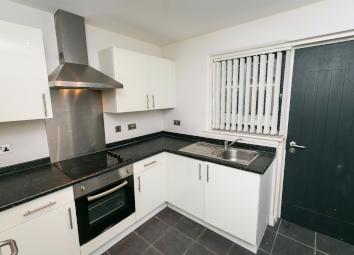 Town house To Rent in Liverpool