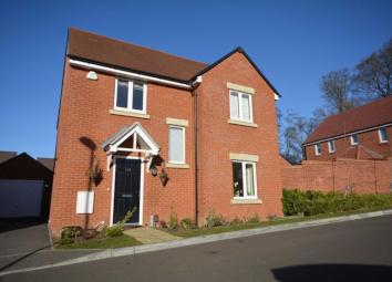 4 Bedroom Detached house to rent