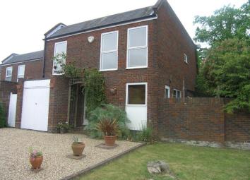 Detached house To Rent in Maidenhead