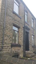 End terrace house To Rent in Huddersfield