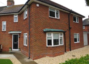4 Bedroom Semi-detached house to rent